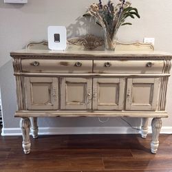 Antique sideboard/buffet/credenza