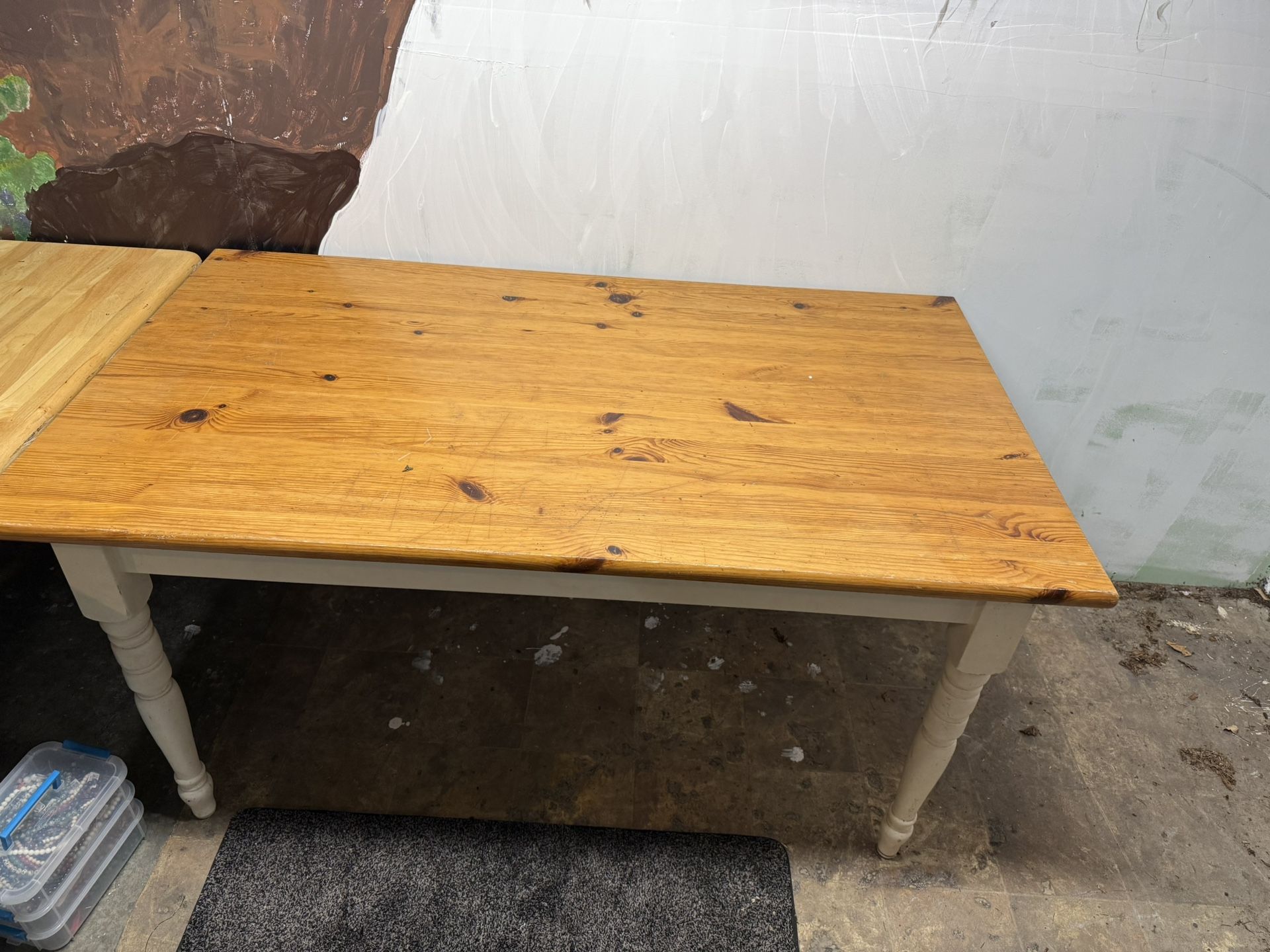Beautiful Country Style Kitchen Sized Table