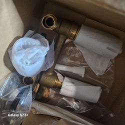 MOEN ADLER 3-HANDLE CHROME TUB SHOWER FAUCET