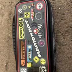 Nintendo switch case + games