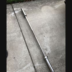 Olympic 7 Ft Chrome Bar With 2 Clips 