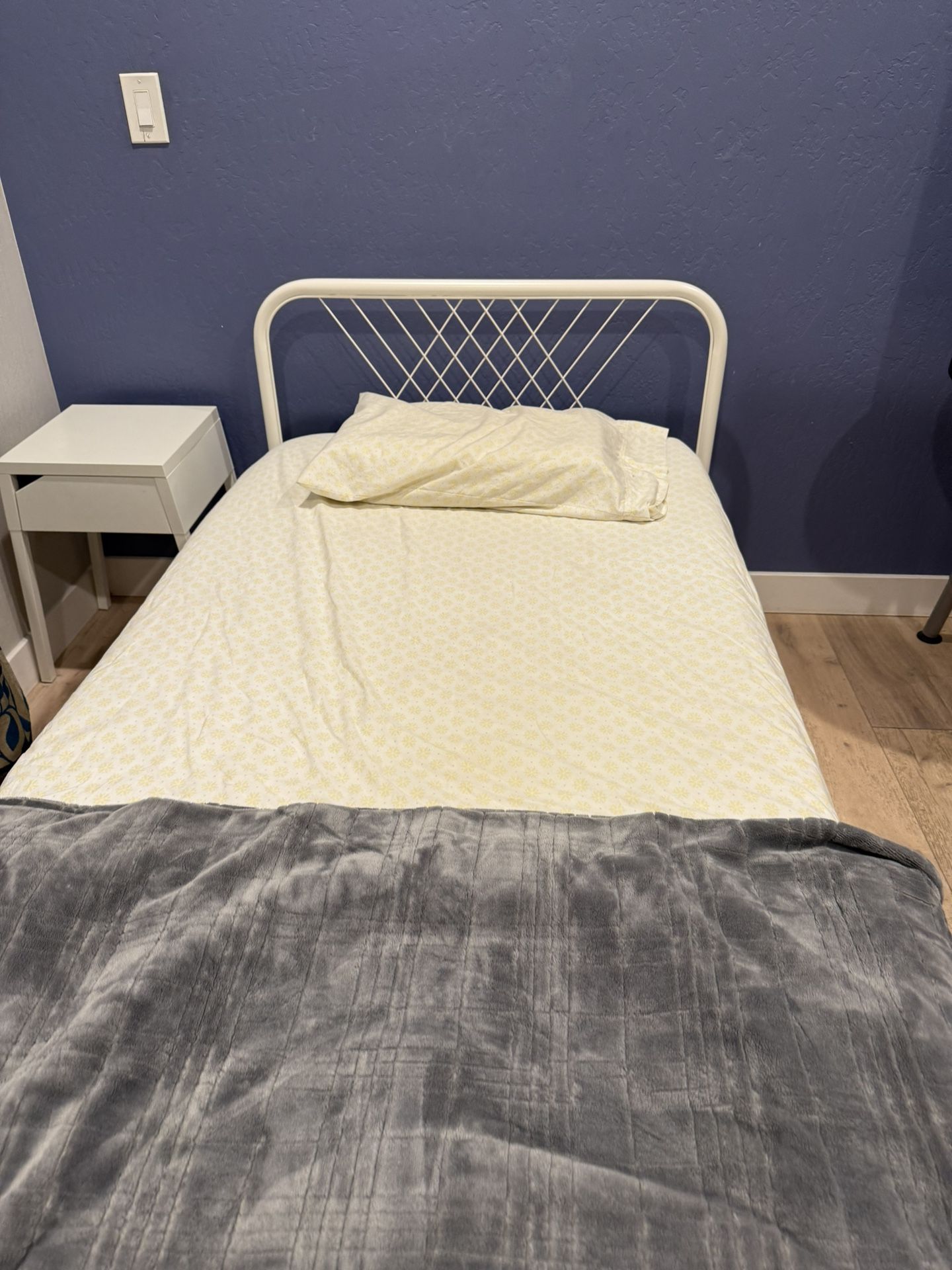 Cute Shabby Chic White Metal Twin Bed With Slats And Mattress Cama Colchon Cot Sleep 🛌 