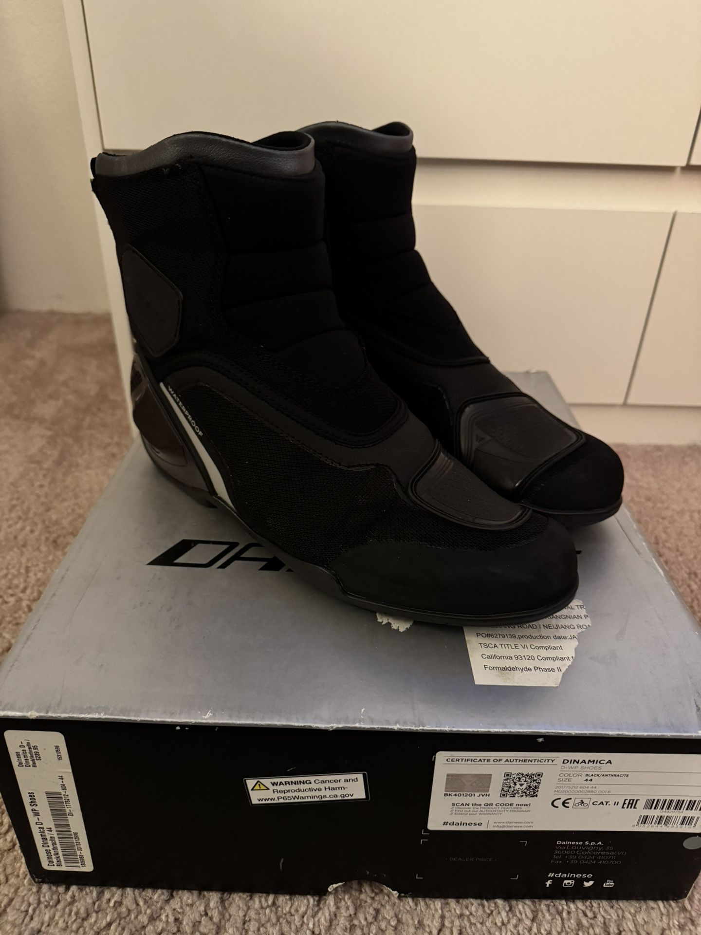 DIANESE DINAMICA D-WP SHOES BLACK/ANTHRACITE US MEN SIZE WATERPROOF AND DiANESE DRUID 3 LEATHER GLOVES