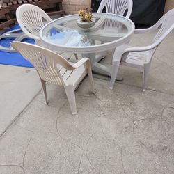Rubbermaid chairs and sale tables