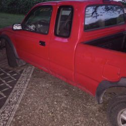 2003 Toyota Tacoma Deluxe