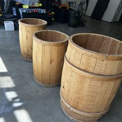 DECOR WOOD BARRELS