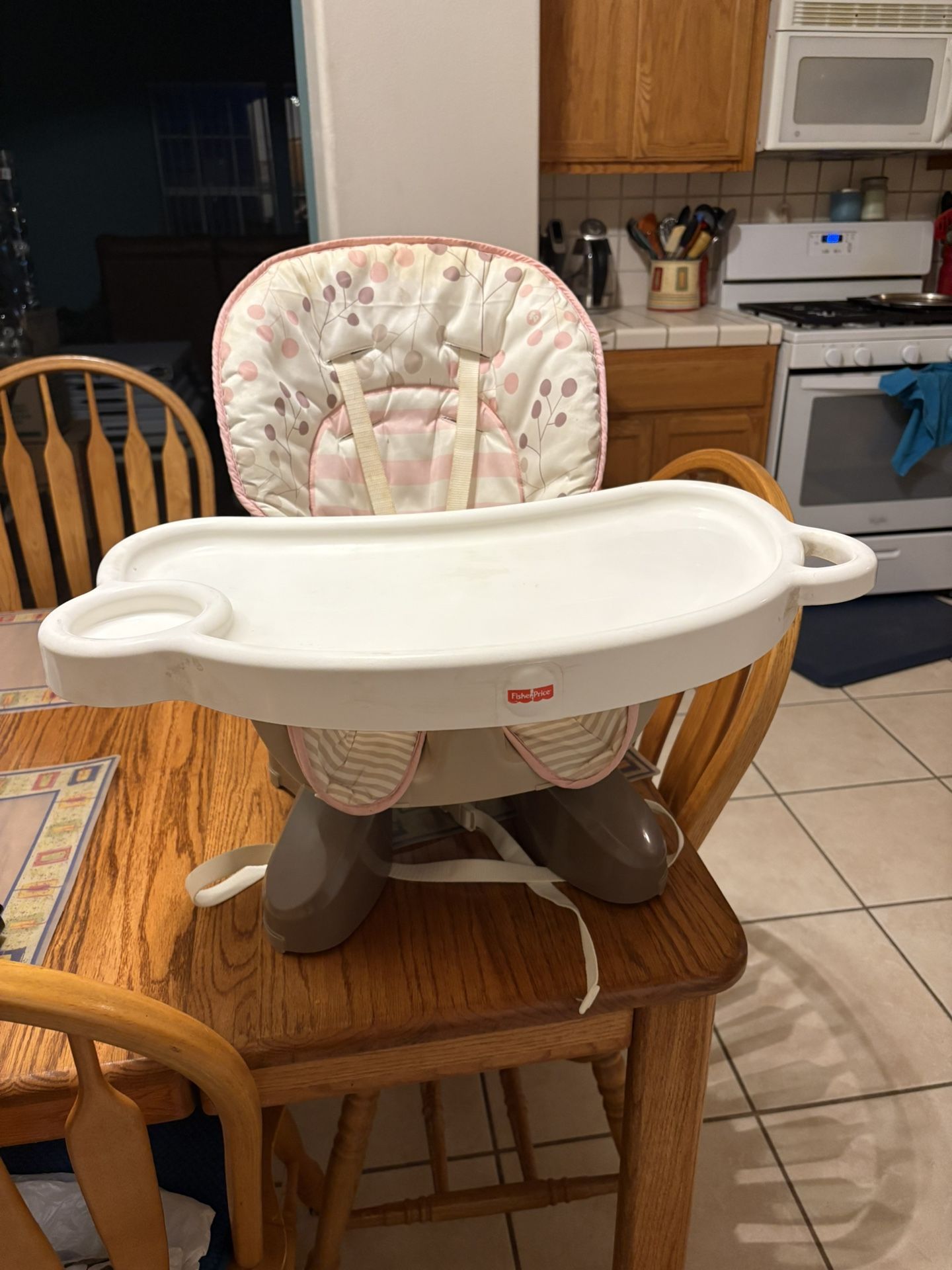 Fisher-Price SpaceSaver High Chair,