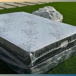 Queen size mattress/ Colchon