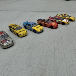 Racing toy cars