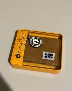 Hang Ten Bifold Wallet + Keychain Set