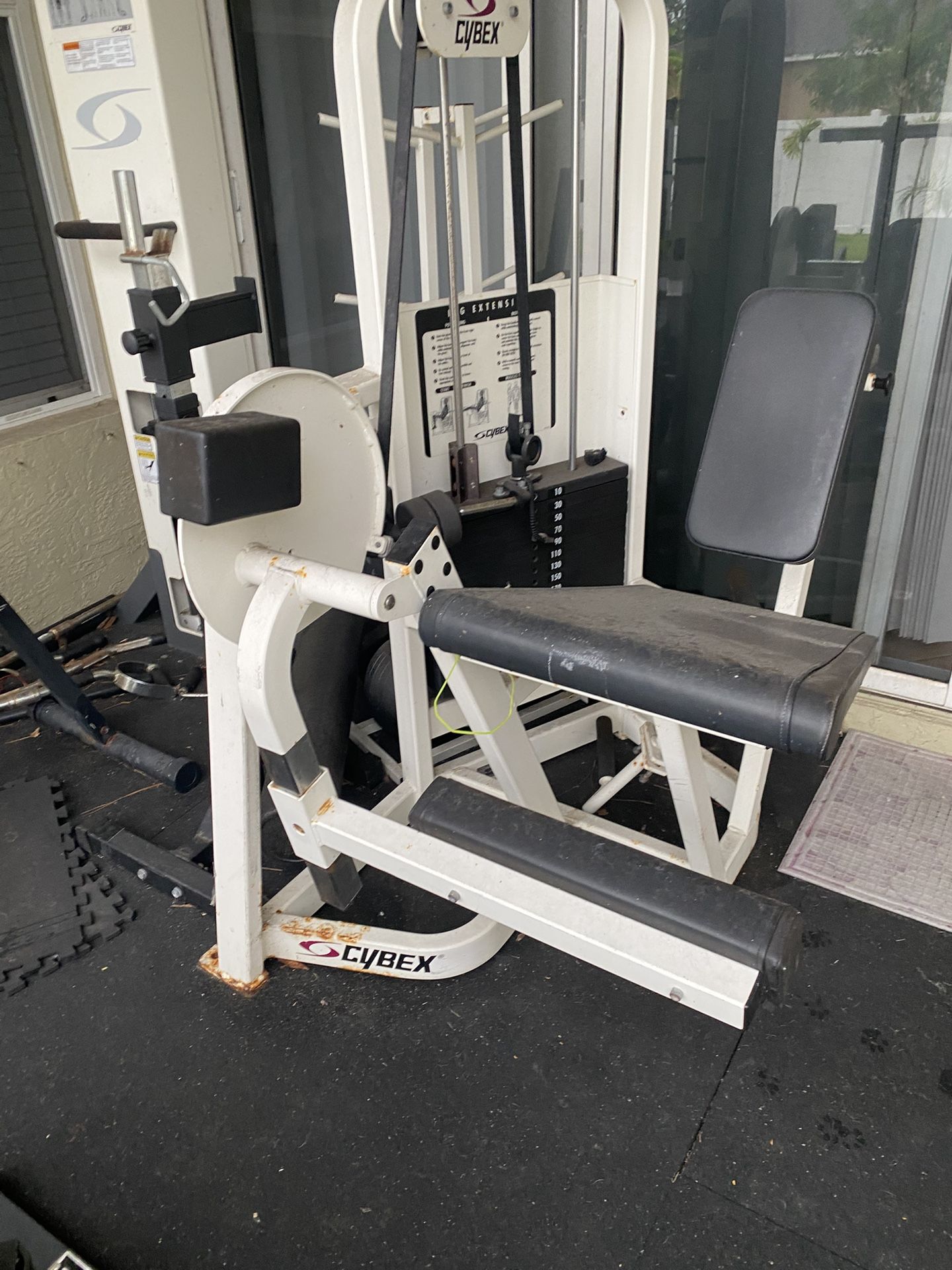 Leg extension