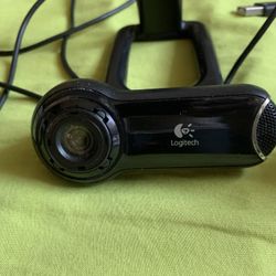 2 Logitech USB External cameras with microphones GREAT