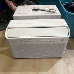 Midea U-shaped AC