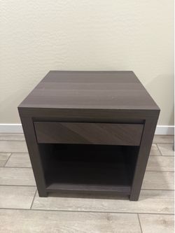 End table