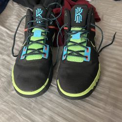 Kyrie basketball Shoes