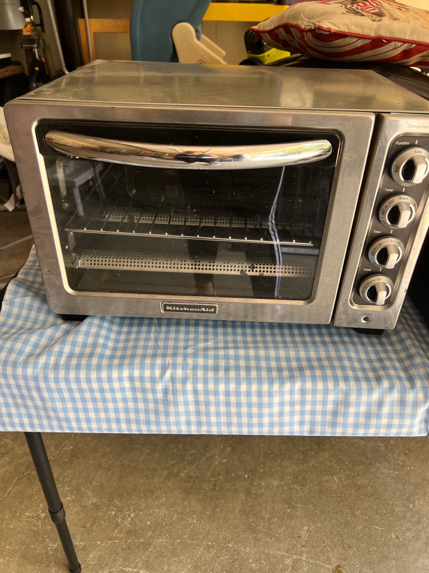 KitchenAid toaster oven,25$