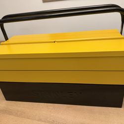 STANLEY 1-94-738 Metal Tool Box 5 Tray Big 18" Storage Toolbox Yellow Black New, Minor Scratch 