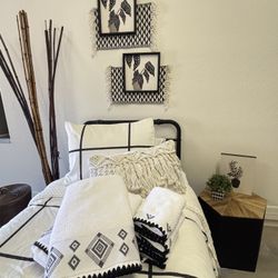 21 + pc twin XL platform bed, practically new mattress, ALL bedding, bath towels & decor collection