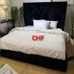 Modern fur chenille fabric  platform Queen/king bed frame
