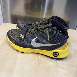 Nike Shoes Size 11