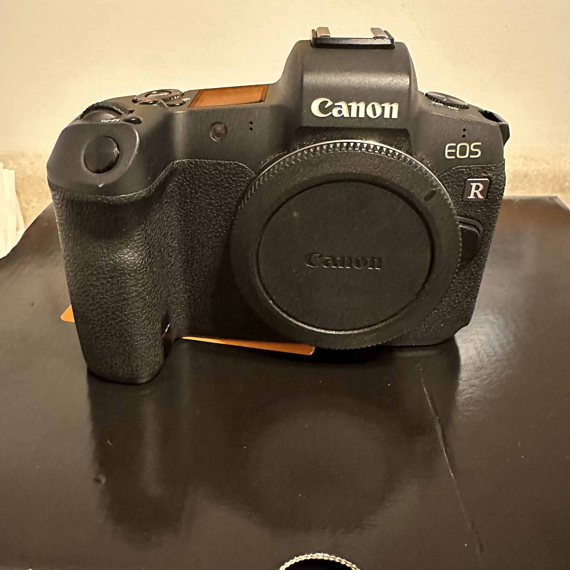Canon EOS R 30.3MP Digital Camera - Black