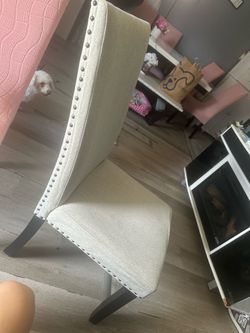 Table with 6 chairs