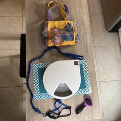New Cat Kit! Feeder, Harness, Brush, Bag, Mat