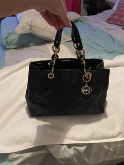MKors handbag    for Sale in Fort Lauderdale, FL - OfferUp