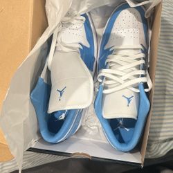 Air Jordan 1 Low SE in the "White/Legend Blue" colorway. 