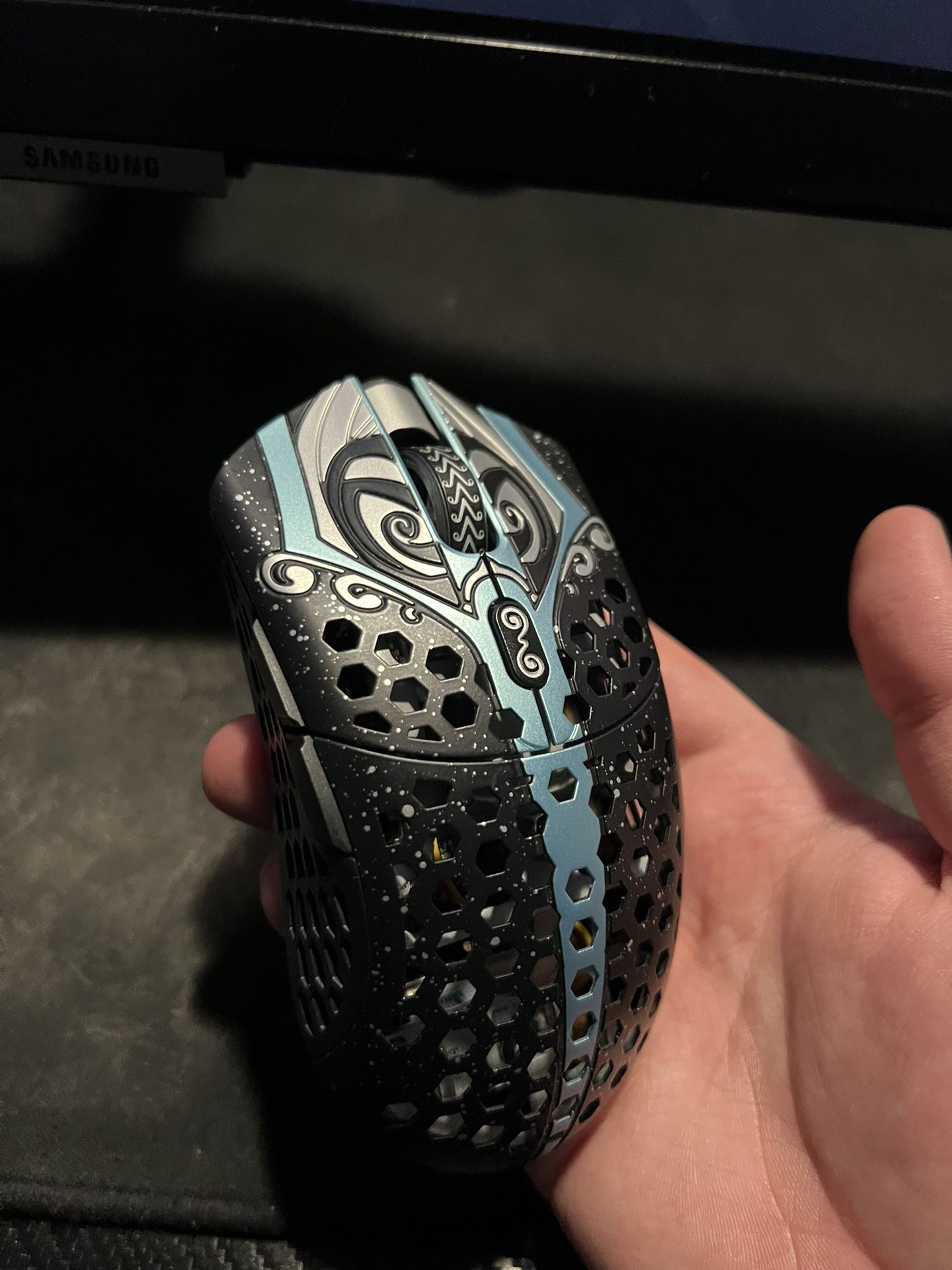 Finalmouse Starlight Phantom (Medium)
