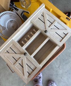 jewelry holder