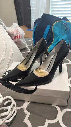 New!! Nine West Black Pointed-Toe Stiletto Heels