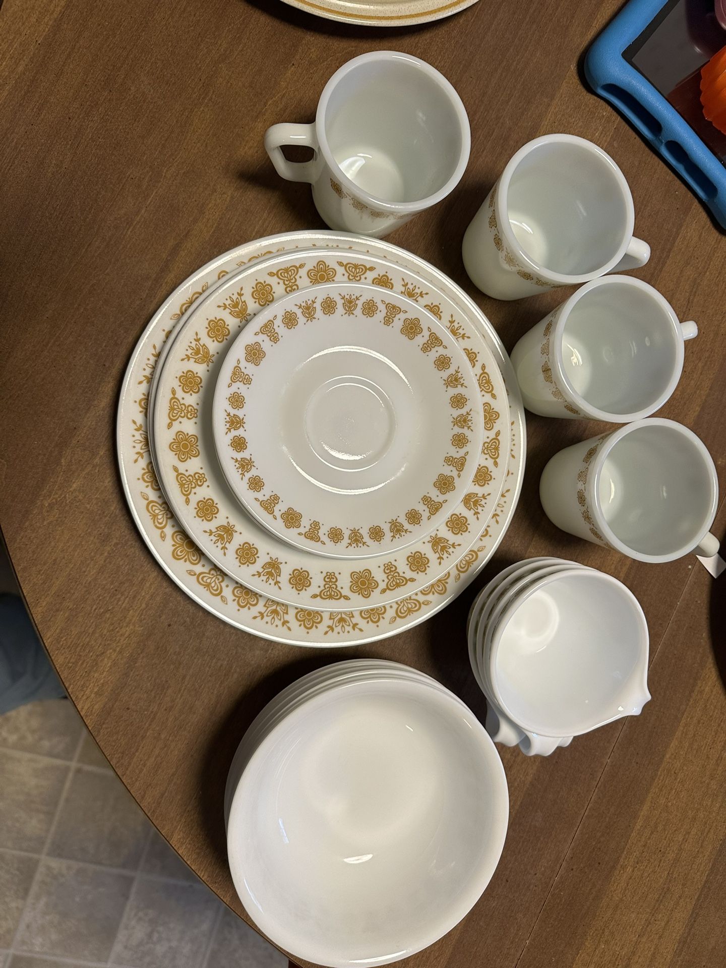 Corning Corelle Butterfly Gold