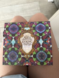 eyeshadow pallet