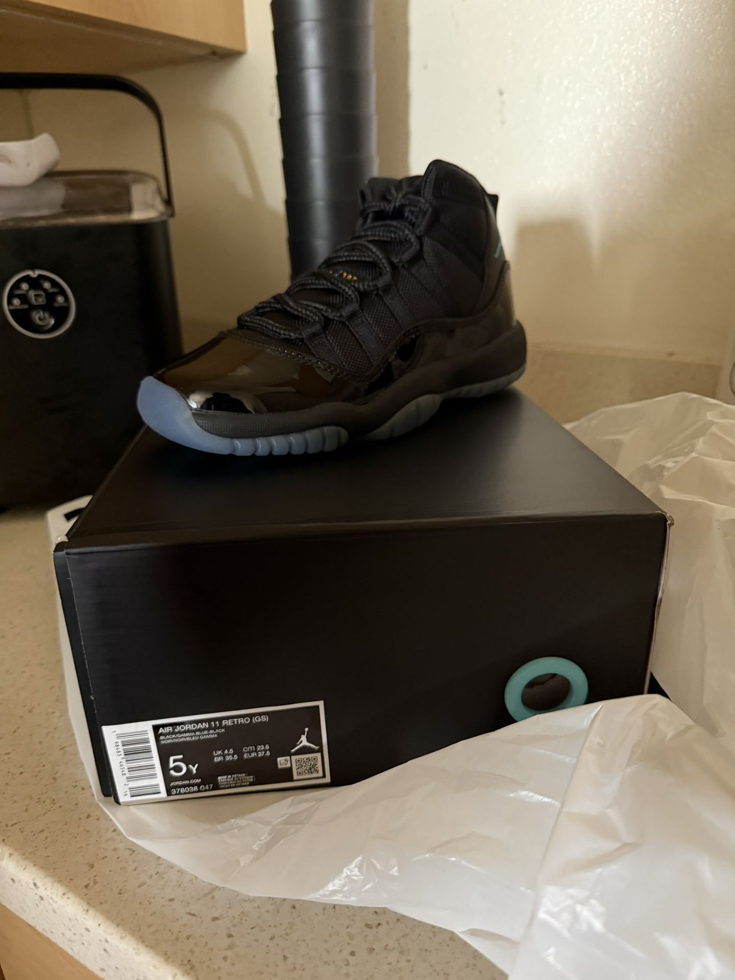Brand New Jordan 11’s Gammas
