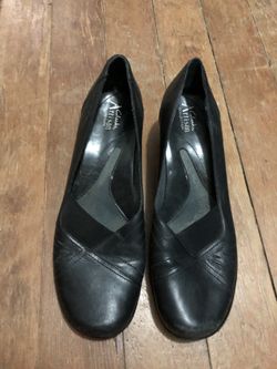 Clarks Artisan Collection Black leather heels