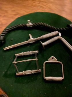 Combo: Tricep Rope,V-Shape, and Straight Bar. Doble D Handle Lat Machine Attachment machine
