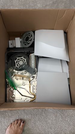 PlayStation 5 disc drives