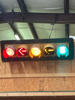 Horizontal traffic Light