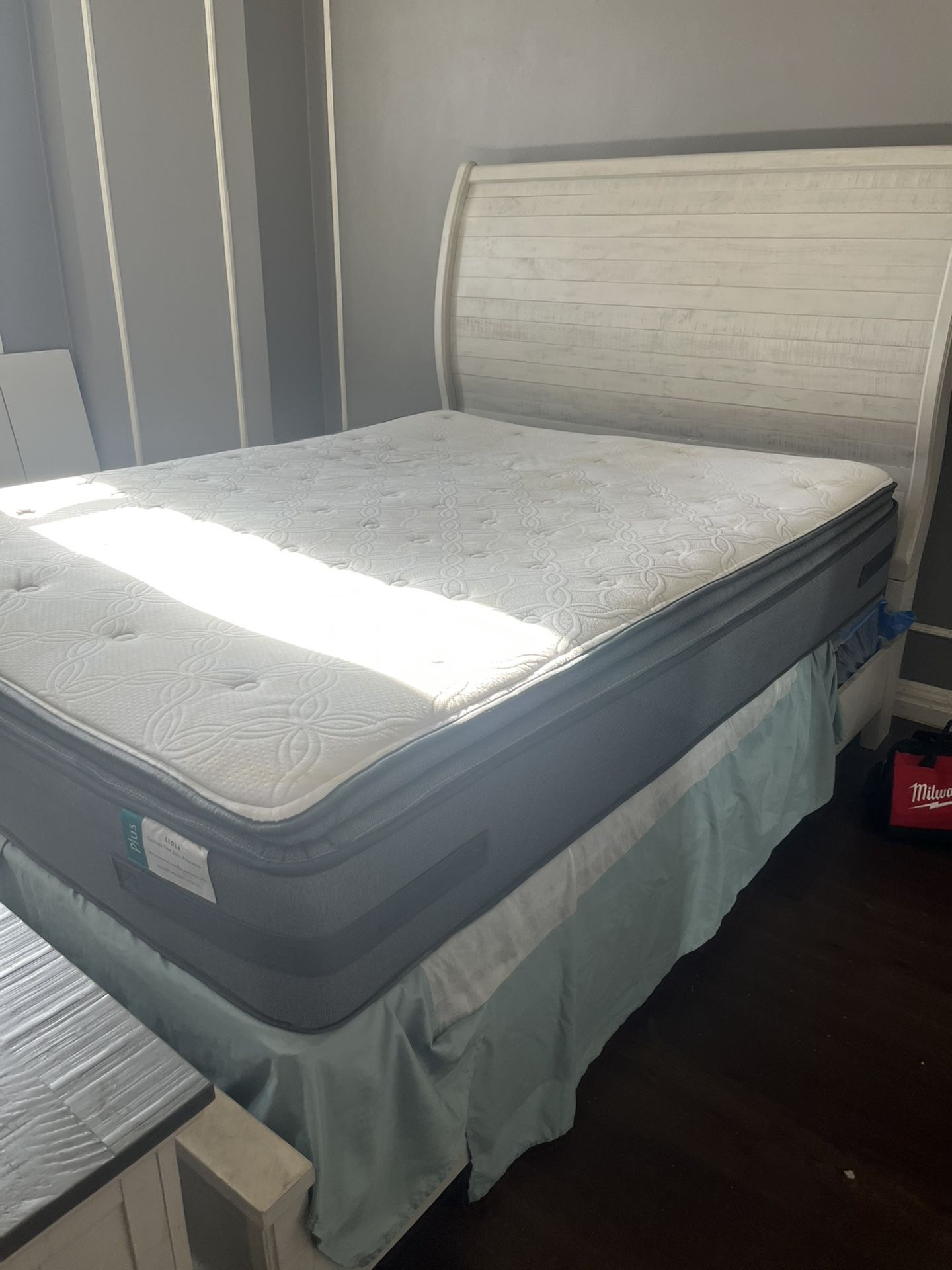 Queen Size Bed Frame With Box Spring 