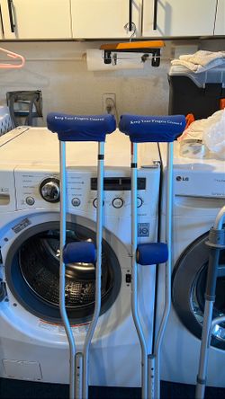 Crutches-like new!