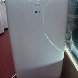 6000btu Portable Ac By LG.  Windows Hose Inc And Remote.  