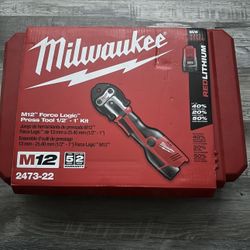 Milwaukee M12 Press Tool Kit