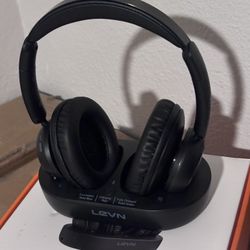 LEVN Bluetooth Headset With Charging Dock