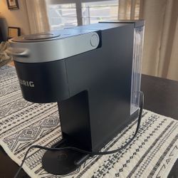 Almost New Keurig For Sale