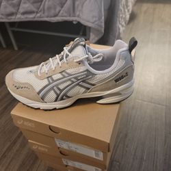 Asics GEL-1090v2
