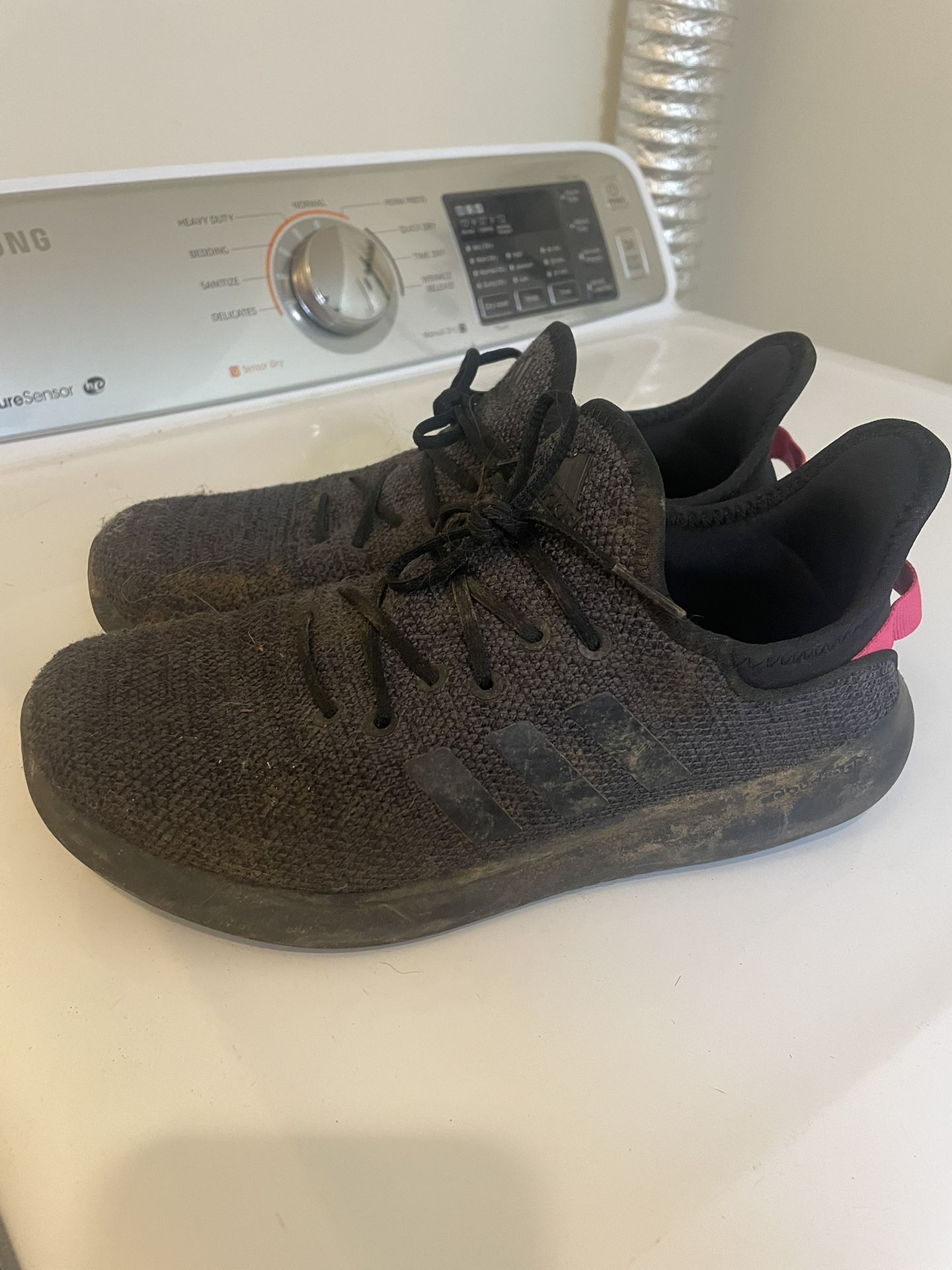 Adidas Kids Size 5.5