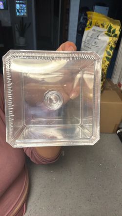 Cosmetic clear box new$4