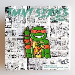 TMNT Ninja Turtles Enamel Pin Set Raphael Lucky Cat Pin