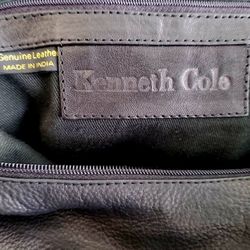 KENNETH COLE ORIGINAL BLACK MESSENGER BAG w/ADJUSTABLE SHOULDER STRAP ..... 100% GENUINE LEATHER ..... $100.00 "CASH APP" or "CASH & CARRY" PLEASE‼️